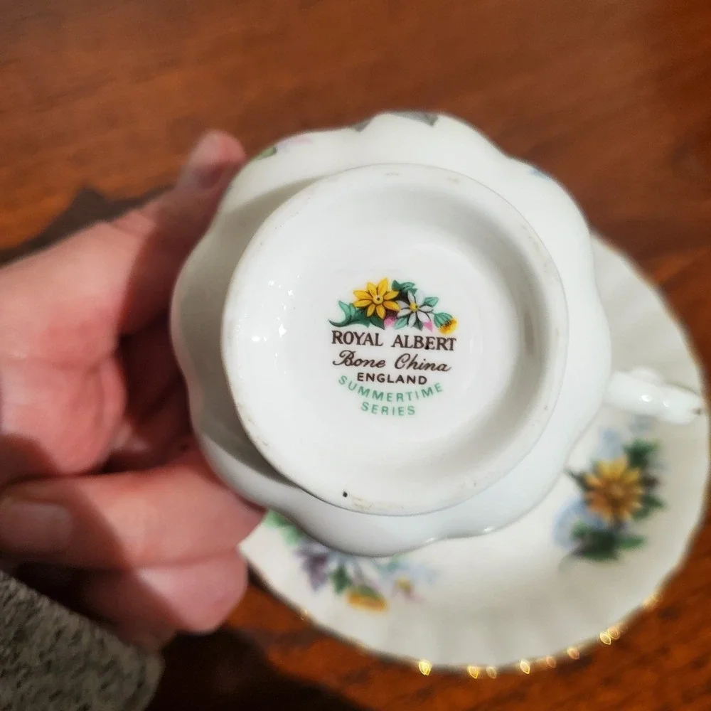 Royal Albert vintage royal